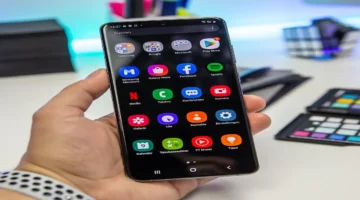 تجارب دولية.. الشيوخ المصري يناقش ضوابط استخدام الأطفال للهواتف الذكية داخل الجلسة العامة